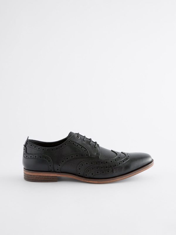 GO8458 Black Texture Detail Double Wing Brogue Shoes - Image 3