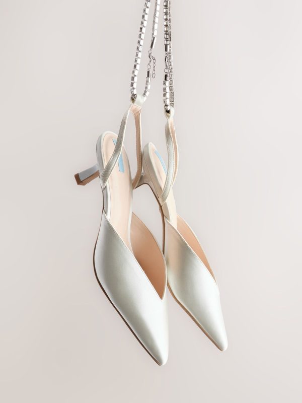 GO8444 Wedding Point Toe Jewel Ankle Kitten Bridal Heels - Image 9