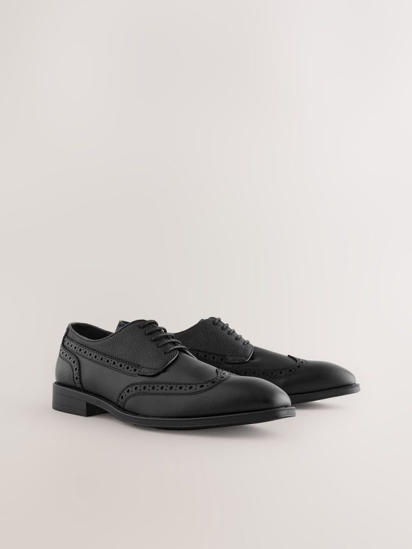 GO8454 Black Longwing Brogue Shoes