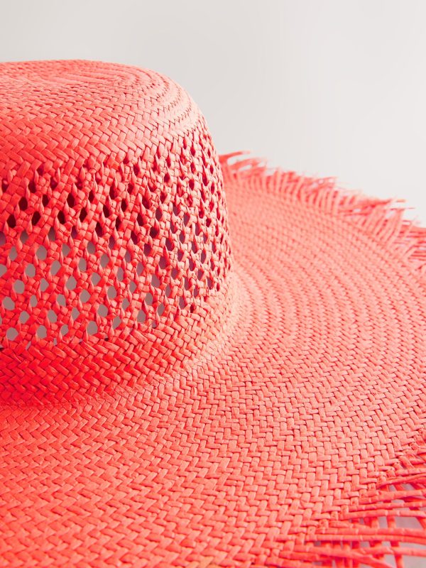 GO8472 Red Wide Frayed Brim Hat - Image 6