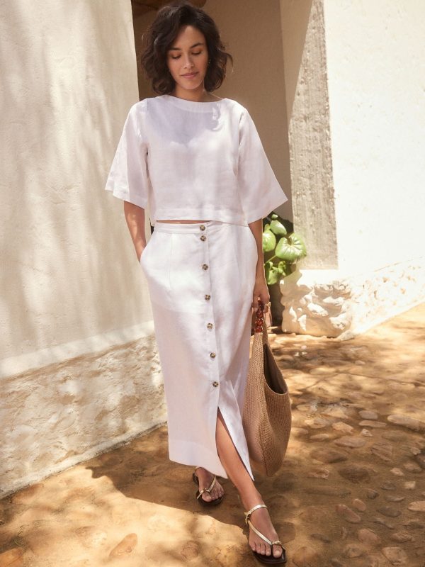 GO8437 White Premium 100% Linen Boxy Short Sleeve Blouse - Image 2