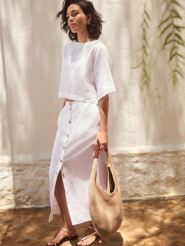 GO8437 White Premium 100% Linen Boxy Short Sleeve Blouse - Image 4
