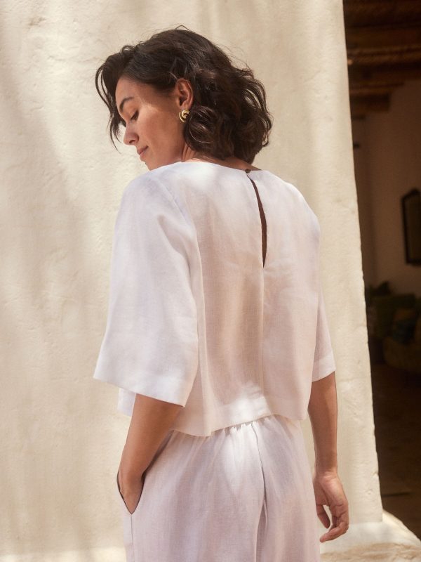 GO8437 White Premium 100% Linen Boxy Short Sleeve Blouse - Image 5