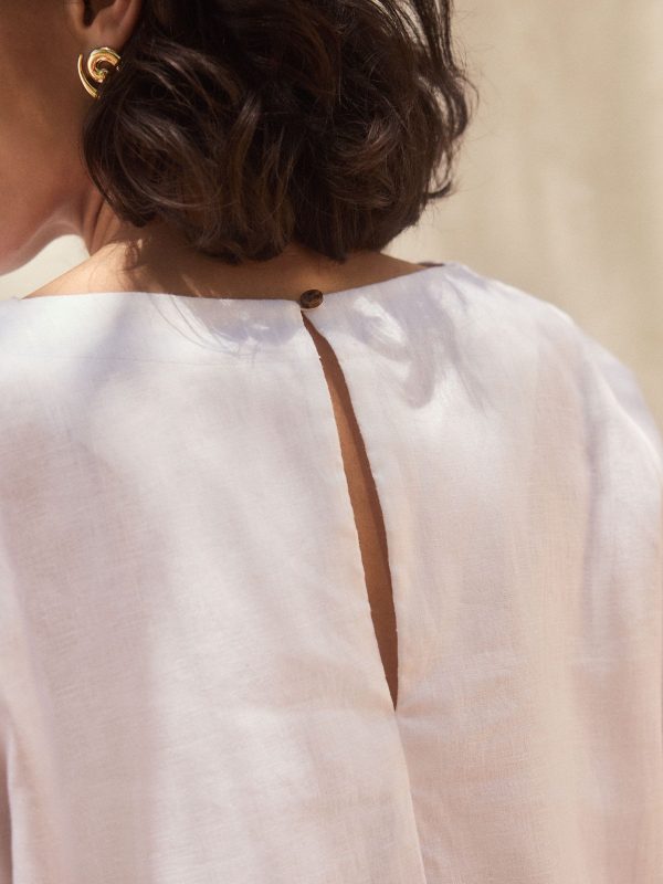 GO8437 White Premium 100% Linen Boxy Short Sleeve Blouse - Image 7