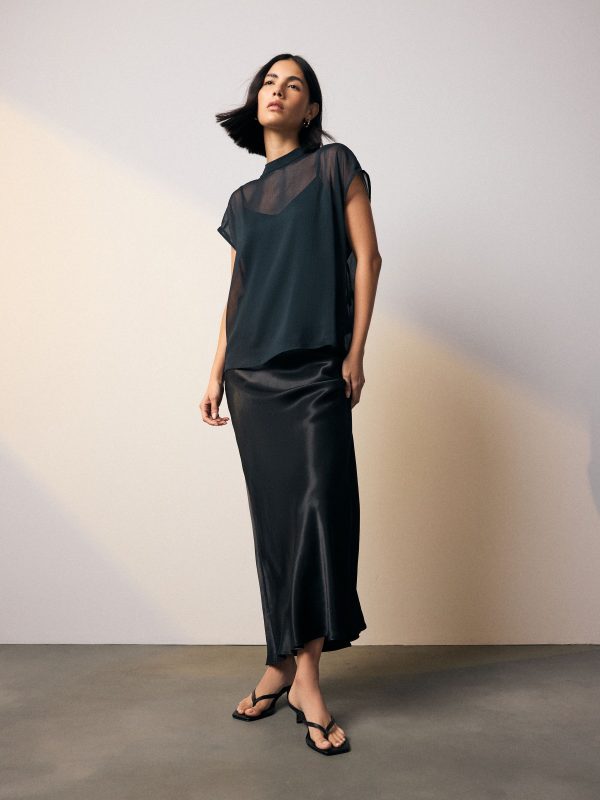 GO8427 Navy Blue Sheer Layer Cap Sleeve Top - Image 2